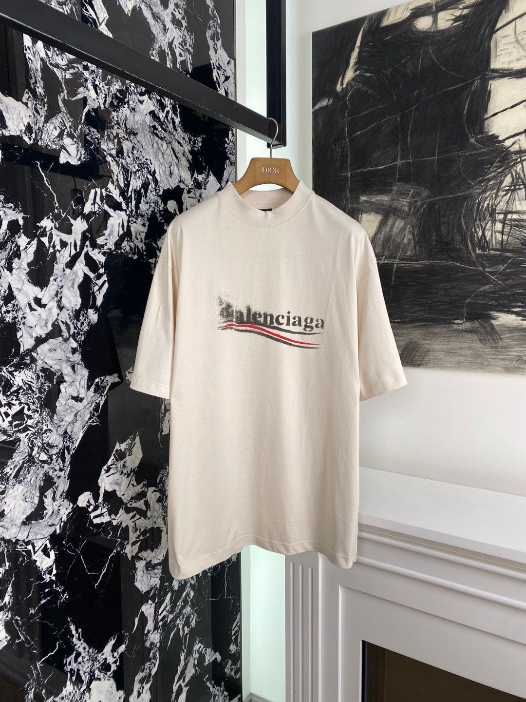 BALENCIAGA（バレンシアガ） ロゴTシャツ ベージュ