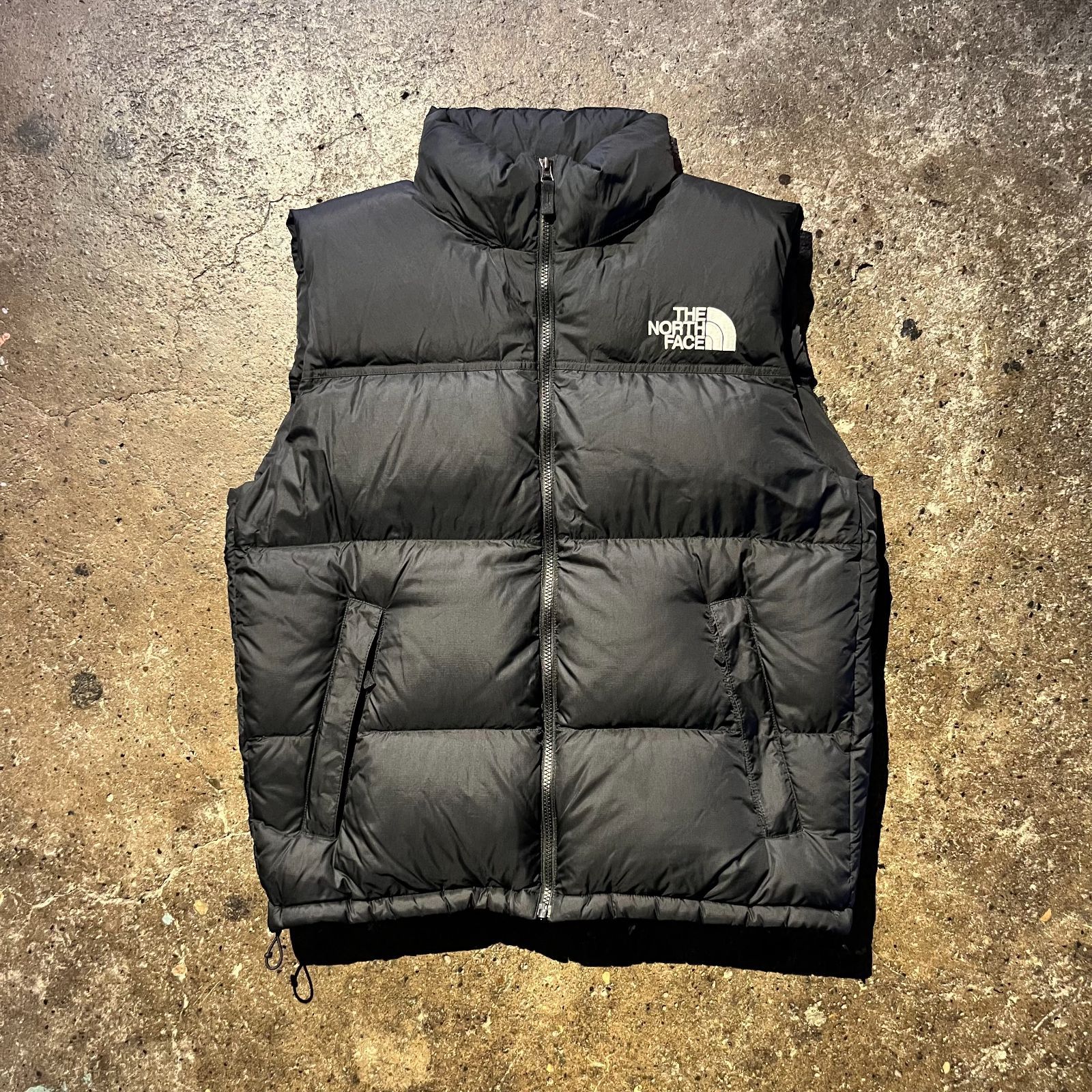 THE NORTH FACEノースフェイス ヌプシ XL 黒 ダウンベスト THE NORTH
