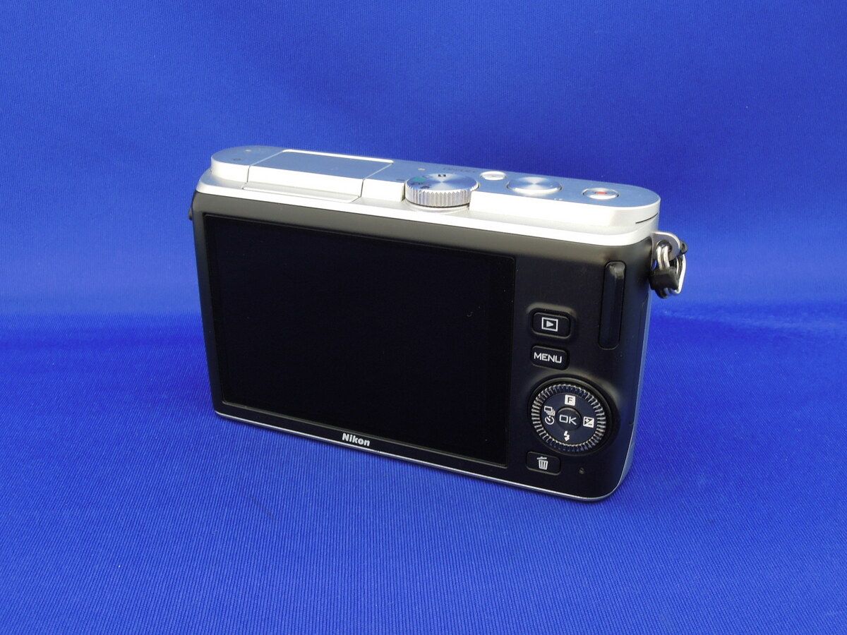 品 ニコン Nikon 1 J3 ボディ シルバー