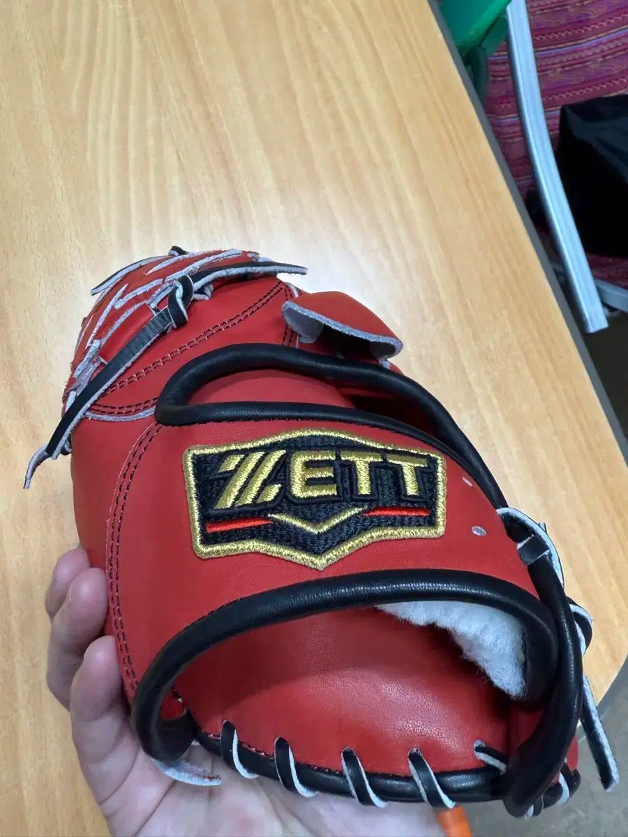 ZETT ピッチャー グローブ 値下げ交渉OK 8月限定で売ります。硬式投手用2