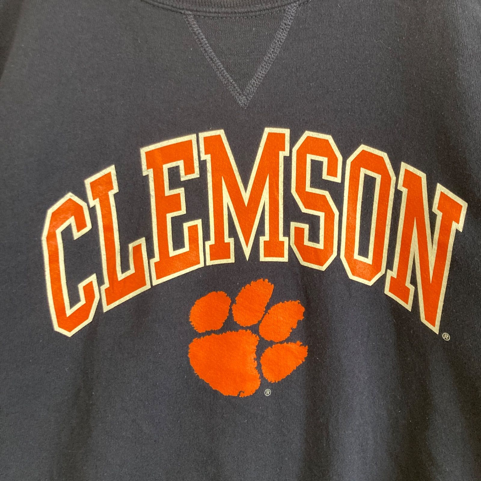 【海外規格XL】古着　RUSSELL ATHLETIC　スウェットシャツ　Clemson University　カレッジ系　前Vガゼット