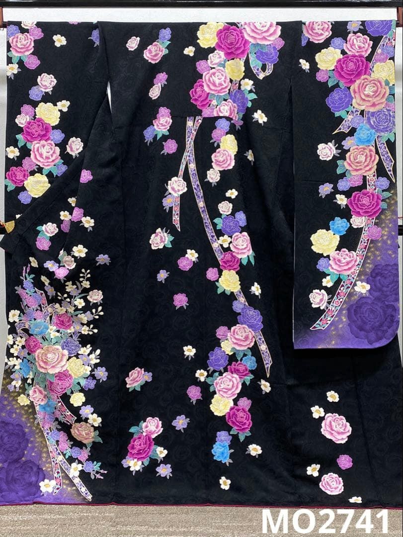 振袖 豪華 刺繍 金彩 薔薇 ふくれ織紋意匠 身丈169cm - メルカリ