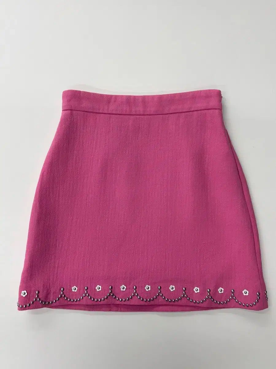 美品✨ Miu Miu ミュウミュウ ミニスカート リボン ピンク サイズ36 美品✨ Miu Miu ミュウミュウ ミニスカート リボン ピンク サイズ36