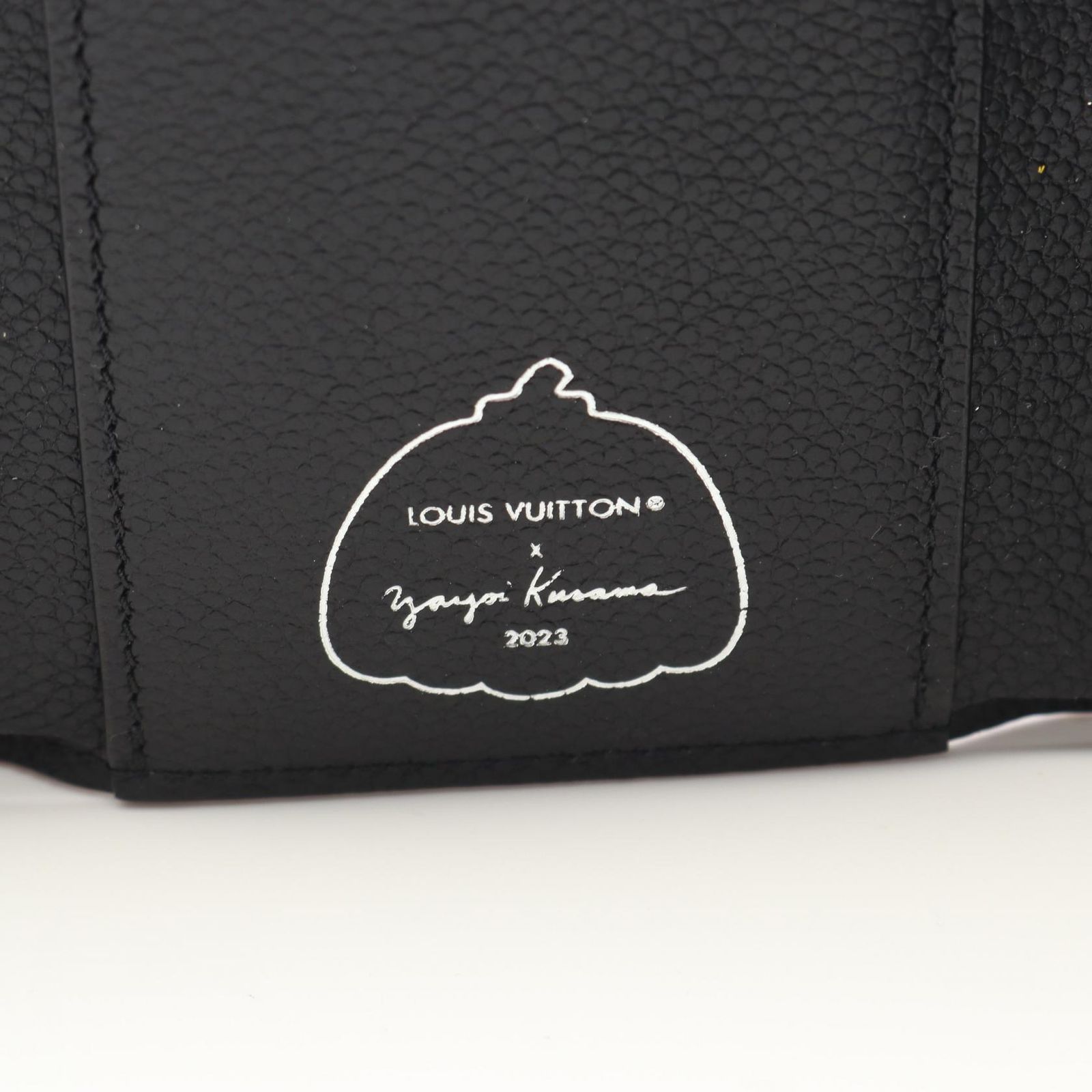 【新品】 ルイヴィトン 草間彌生 ポルトフォイユヴィクトリーヌM81865財布 LOUIS VUITTON 財布 | 草間彌生コラボ - lia makana