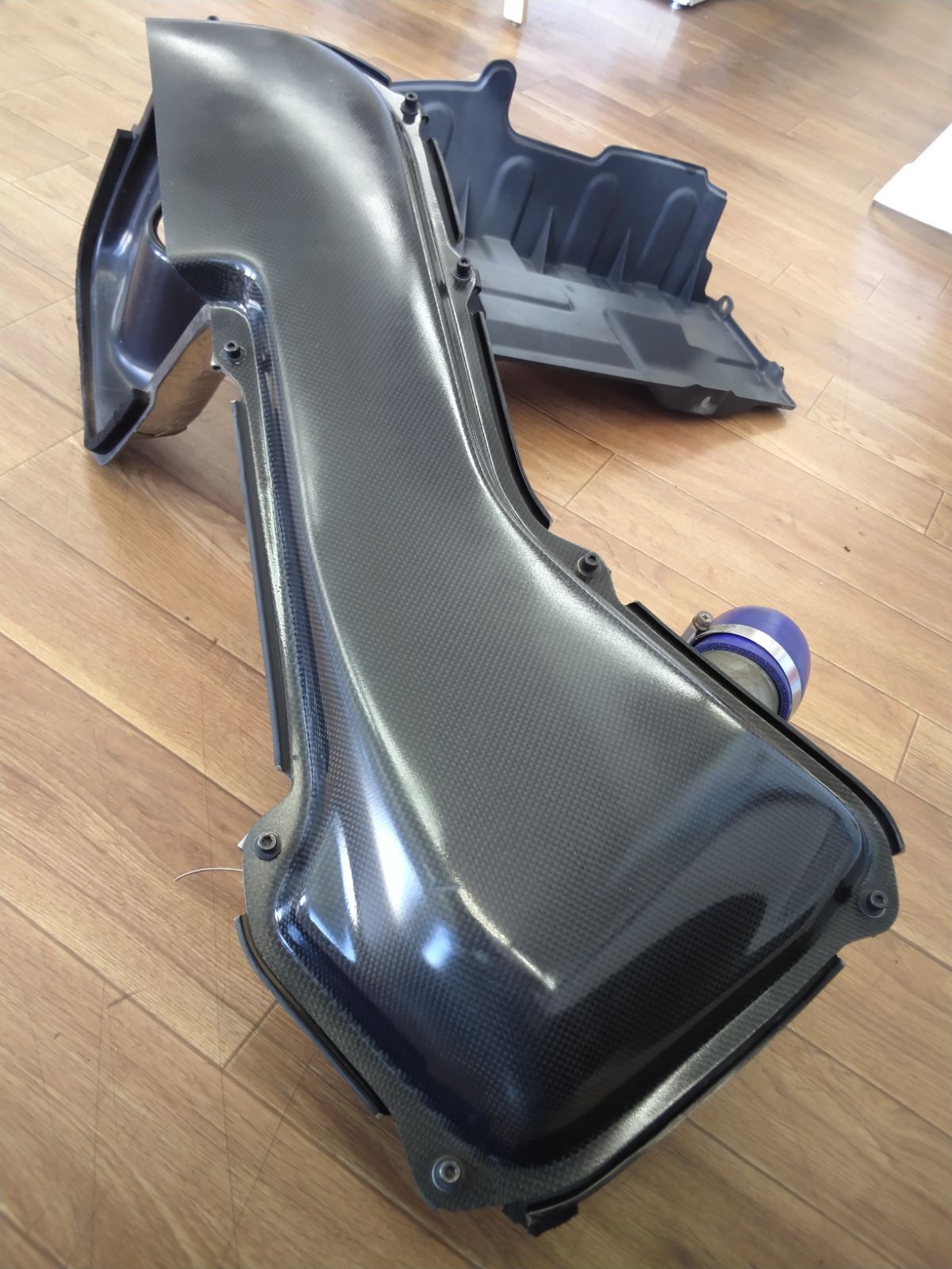 スイフトスポーツ ラムエアインダクションボックス