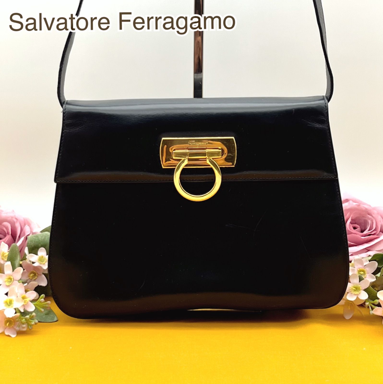 極美品　フェラガモ ガンチーニ ショルダーバッグ　クラッチバッグ　2way 黒 極美品 フェラガモ ガンチーニ ショルダーバッグ クラッチバッグ 2way 黒