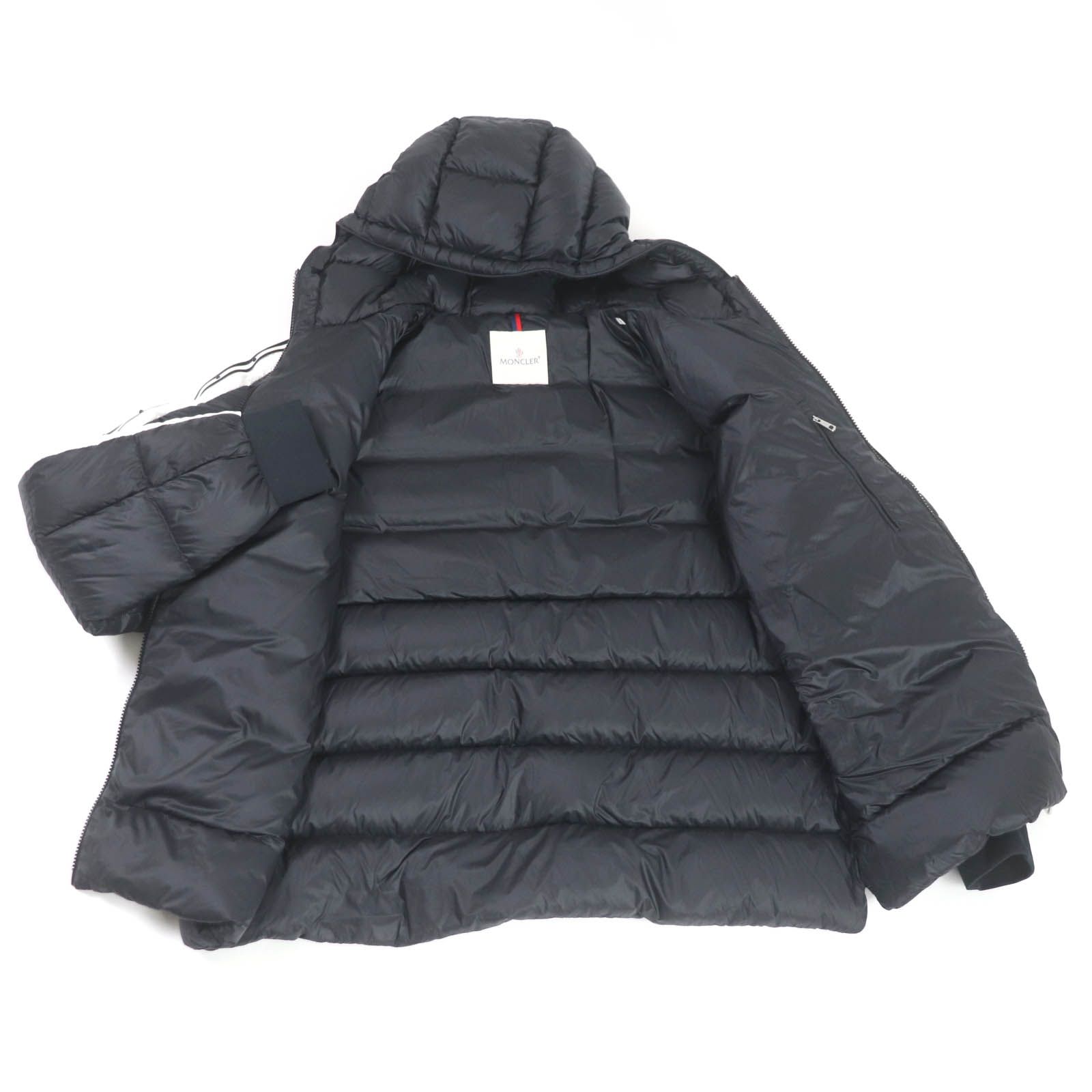 極美品□MONCLER モンクレール 22-23AW STELLAIRE サイドライン ロゴワッペン WZIP ライト ダウンジャケット ブラック 6  ハンガー付き 正規品 メンズ - メルカリ