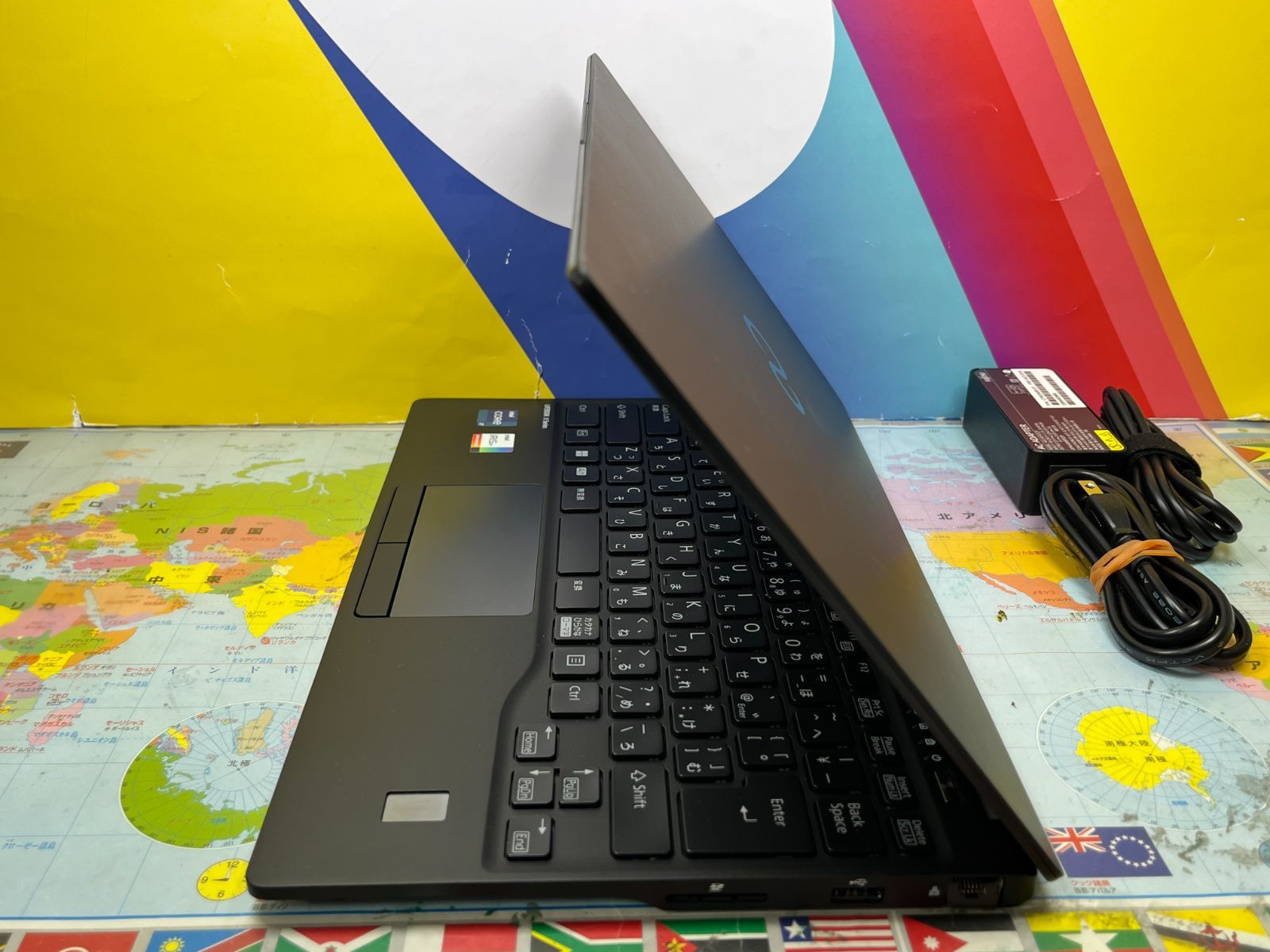 未使用に近い 富士通 U9312/K i7/16GB/新品1TB 極美品 超軽量 未使用に近い 富士通 U9312/K i7/16GB/新品1TB 極美品 超軽量