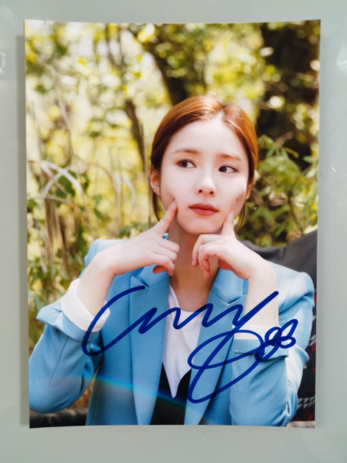 シン・セギョン直筆サイン入り2Lサイズ写真…Shin Sae-kyeong…明日に