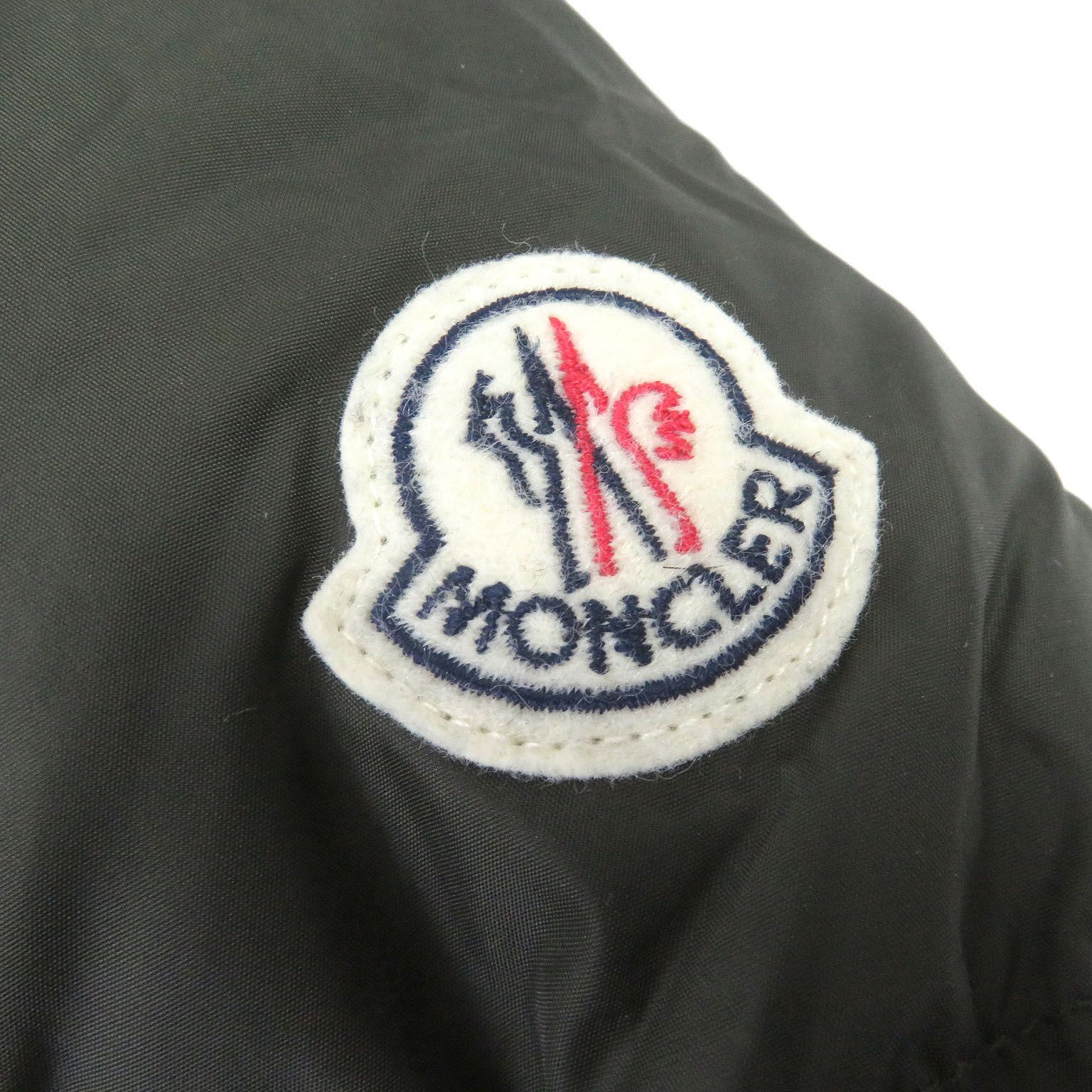 良品□MONCLER モンクレール 18-19AW MONTCLA ロゴ刺繍 ロゴ
