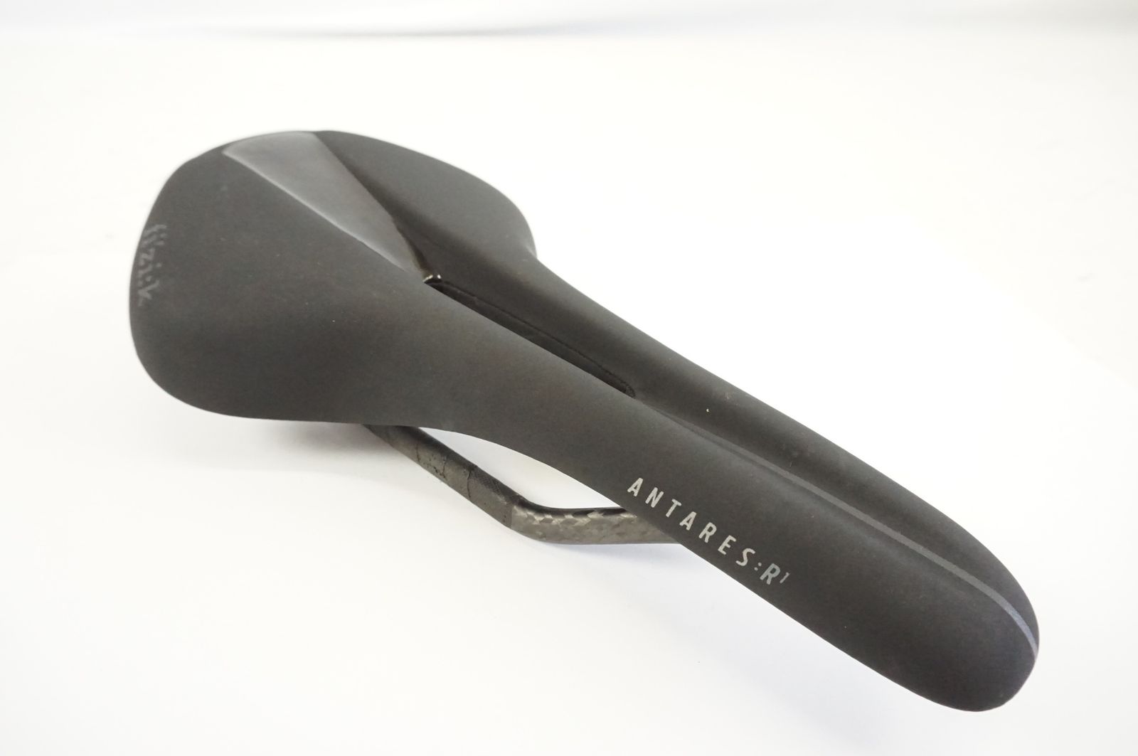 Fizik Antares R1 サドル　カーボン 中古品 送料無料 楽天市場】【中古】 FIZIK 「フィジーク」 ANTARES R1 カーボン