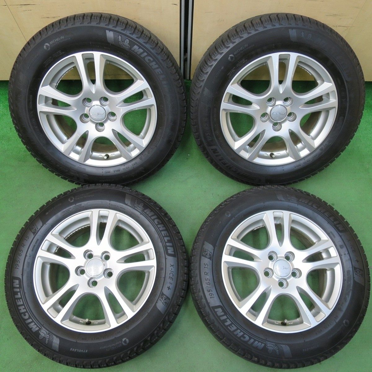 バリ溝 キレイ 9分 プリウス 等 195 65R15 スタッドレス ミシュラン X-ICE3 EuroSpeed MANARAY SPORT 15インチ PCD100 5H 5021120イス