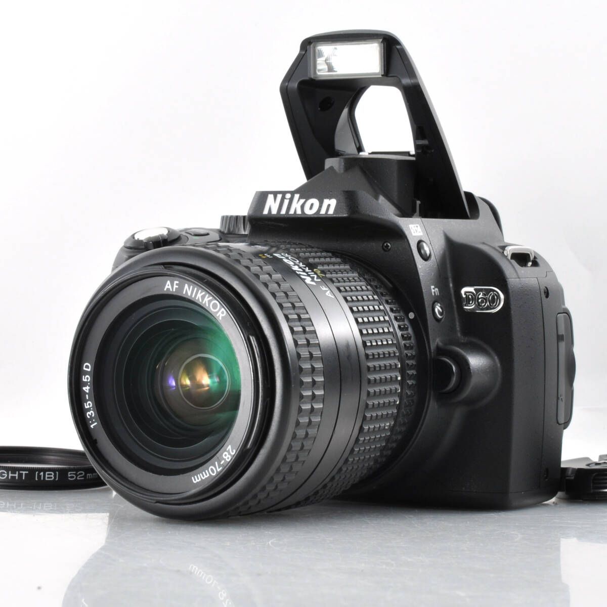 ニコン】Nikon D60 デジタル一眼レフ + AF NIKKOR 28-70mm F3.5-4.5 D