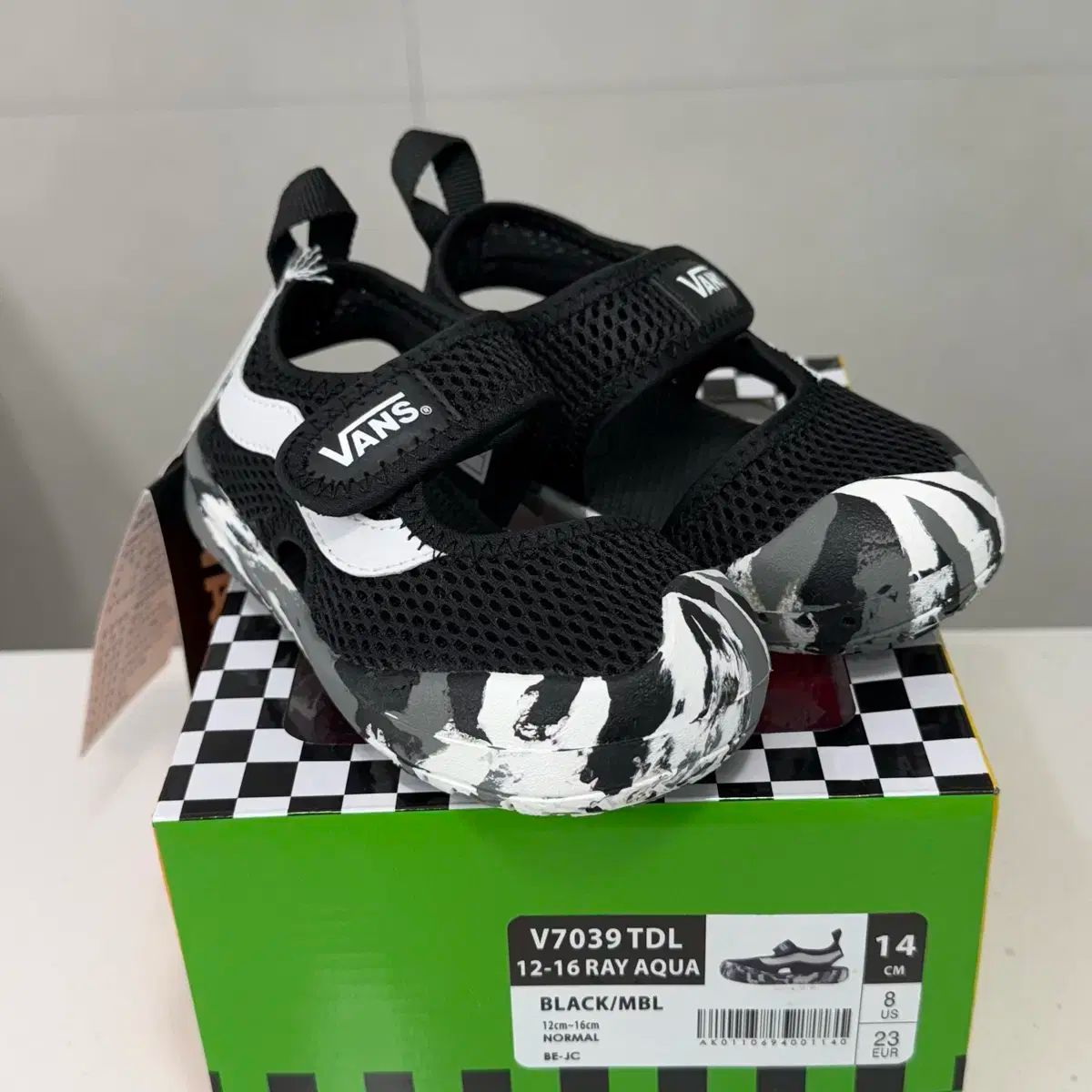 VANS ヴァンズ レイ アクア サンダル V7039 TDL 黒 140