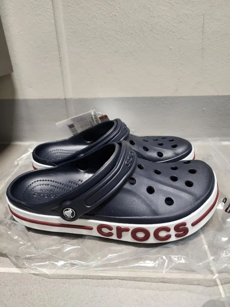【雷市場（ポンジャン）商品韓国直送】crocs(クロックス) 新品 ネイビー 230 260