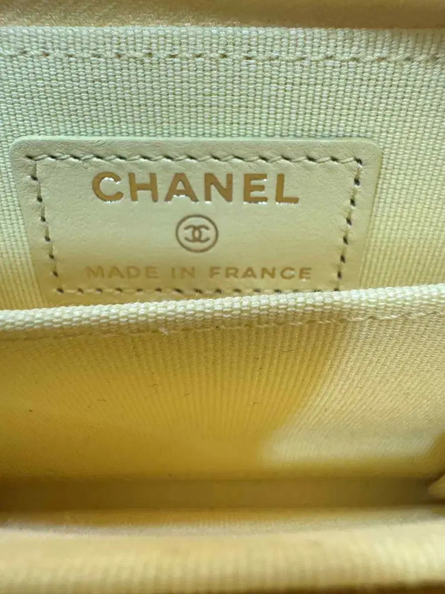 百貨店購入 ほぼ新品 Chanel(シャネル) クラシック ファスナー