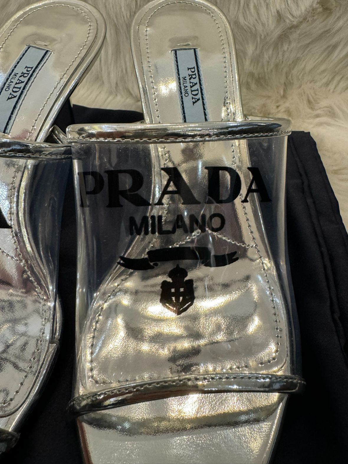 22SS 美品 プラダ PRADA トライアングル ロゴ プレキシガラス シルバー 