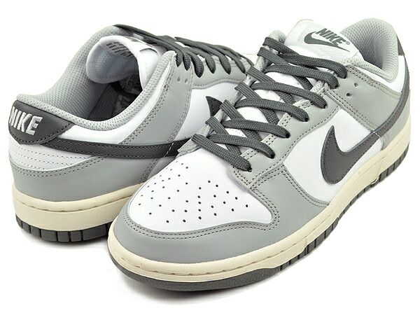 NIKE WMNS
