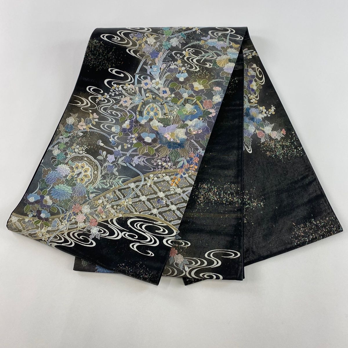 手数料安い 名品 美品 袋帯 草花 【中古 正絹 お太鼓柄 黒 箔 螺鈿 流水 着物・浴衣