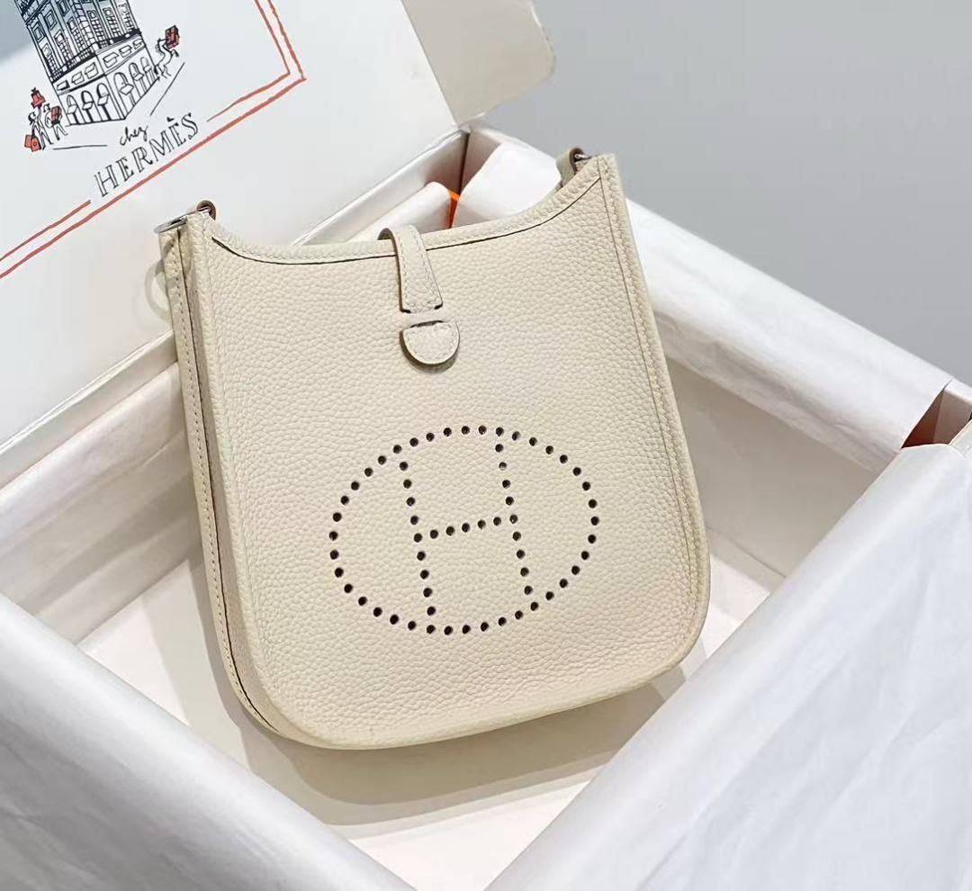 稀少【HELMES】エブリン 16 Amazone bag TPM エブリンミニ エヴリンTPM ミニエブリン16 ノワール