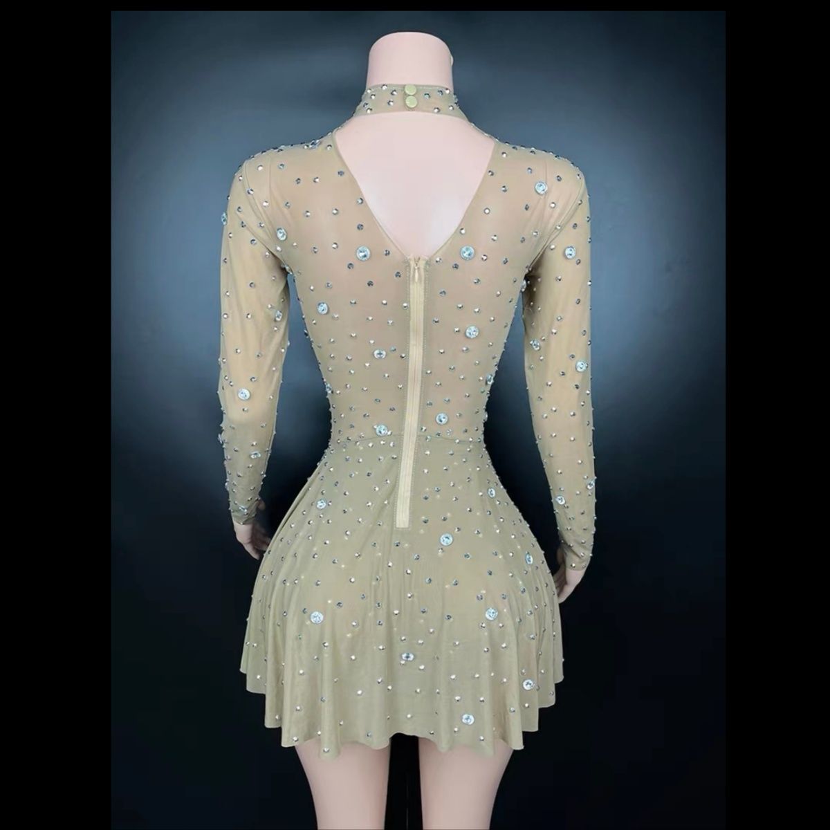 限定SUMMERセール開催中。 社交ダンスドレス ベリーダンス衣装 全面スパンコール プリーツ ミニスカート シースルー ロングスリーブ ステージ ドレス 2カラー選択 【最安値激安】