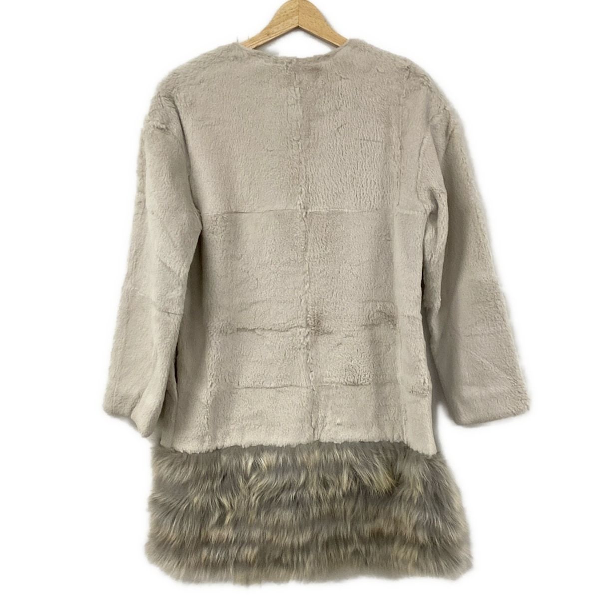 ADORE アドーア コート サイズ38 M レディース - アイボリー×グレー 長袖 ラビット ラパン フォックス 冬