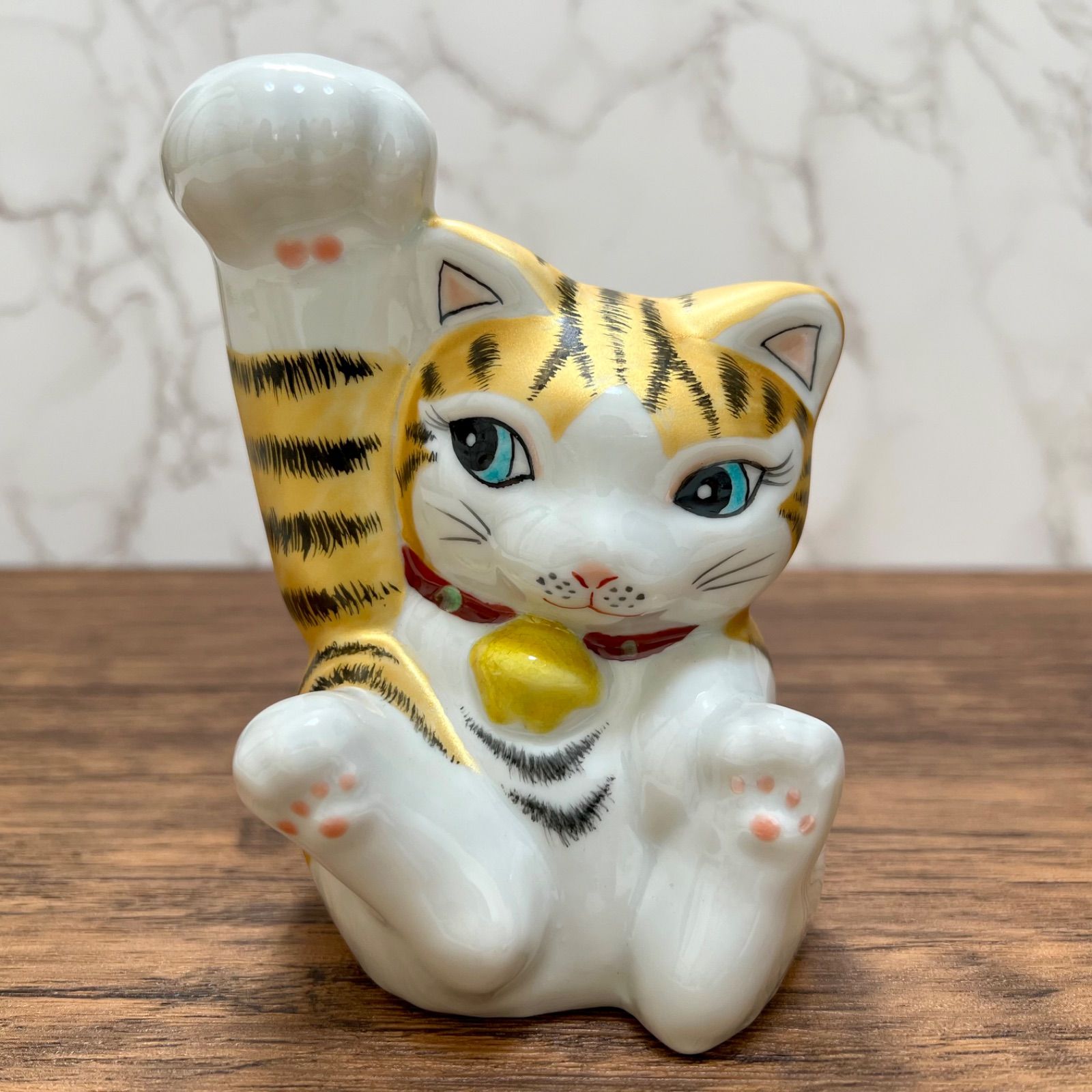 右手 招き猫 金色 招き猫 九谷焼 縁起物 九谷焼4 5号 置物 金彩 トラ