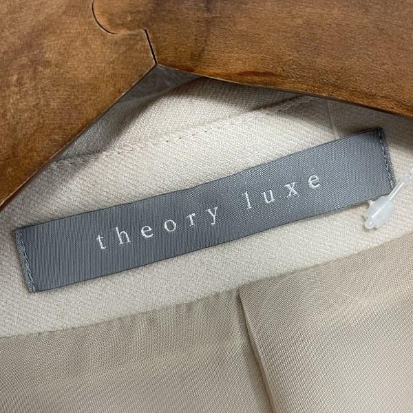 セオリー　カーキベージュ系パンツスーツ　美品　サイズ　2 wnc セオリーリュクス theory luxe パンツスーツ ベージュ