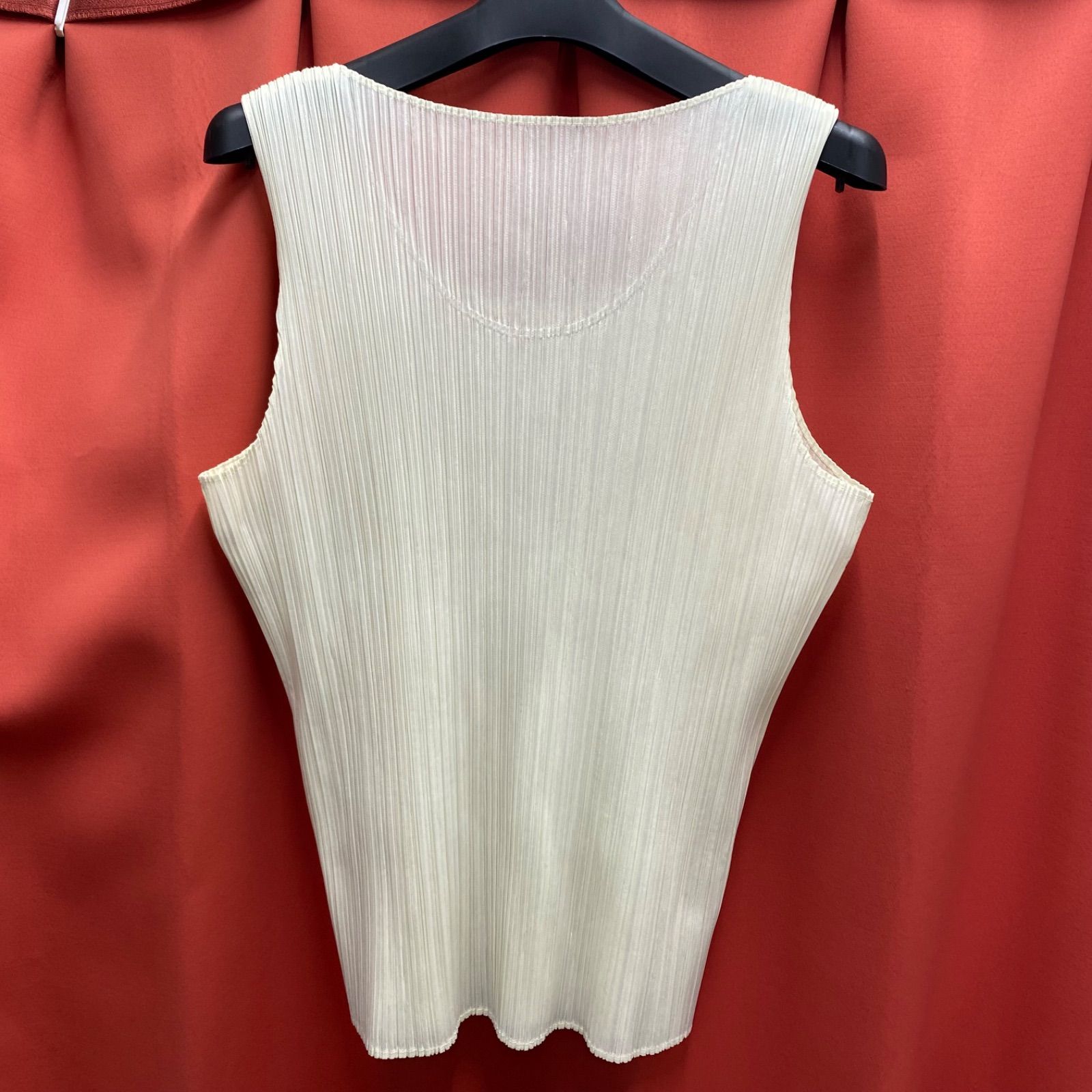 ISSEY MIYAKE イッセイミヤケ PLIATS PLEASE プリーツプリーズ 白