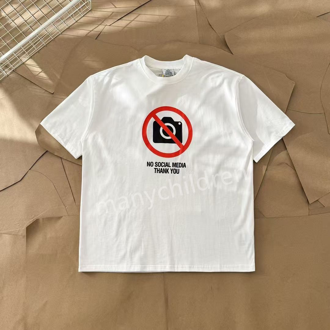 新品 VETEMENTS ヴェトモン 24SS Tシャツ 半袖 男女兼用 #32 - メルカリ