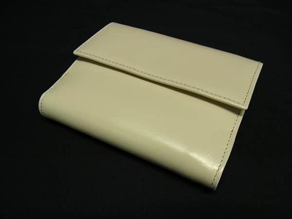 Salvatore Ferragamo フェラガモ AQ-220779 ガンチーニ レザー 二つ折り 財布 ウォレット アイボリー系 FU2363
