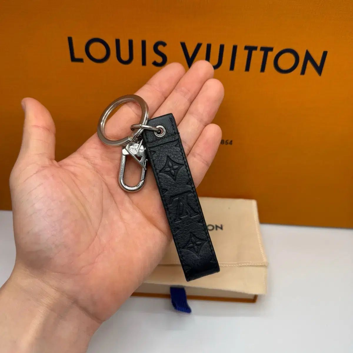 Vuitton ルイヴィトン