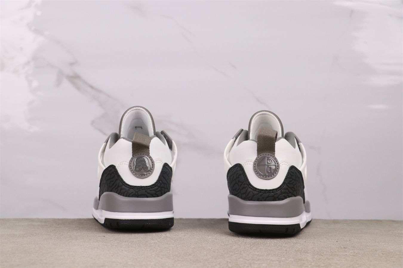 Nike Air Jordan スパイク ホワイト/グレー エア ジョーダン 1 NIKE Jordan Mid TD White/Grey Fog/White