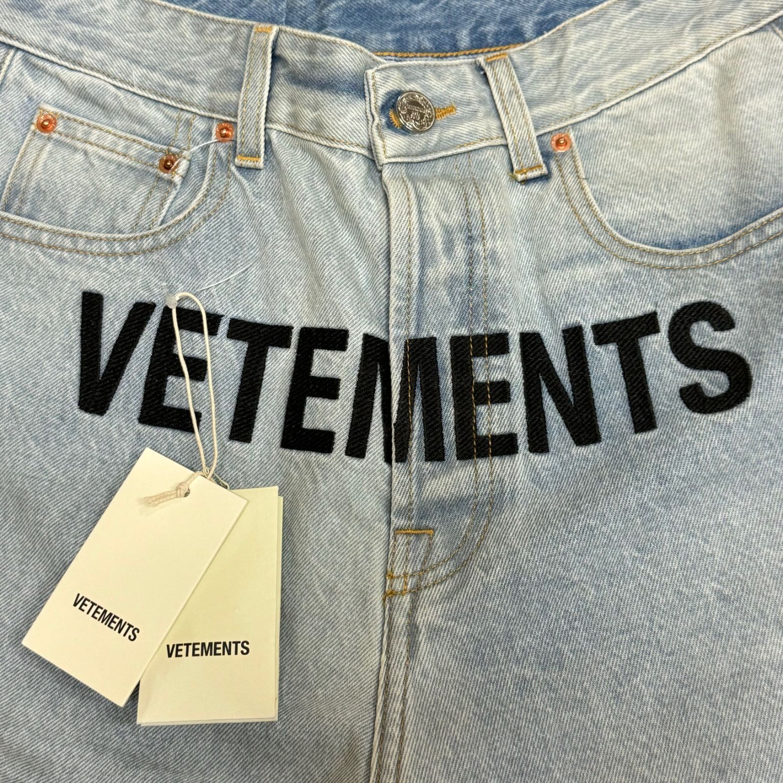 VETEMENTS 23SS LOGO BAGGY JEANS ロゴ刺繍 バギージーンズ ワイド デニム ヴェトモン UE63PA290L 30  70798A4 - メルカリ