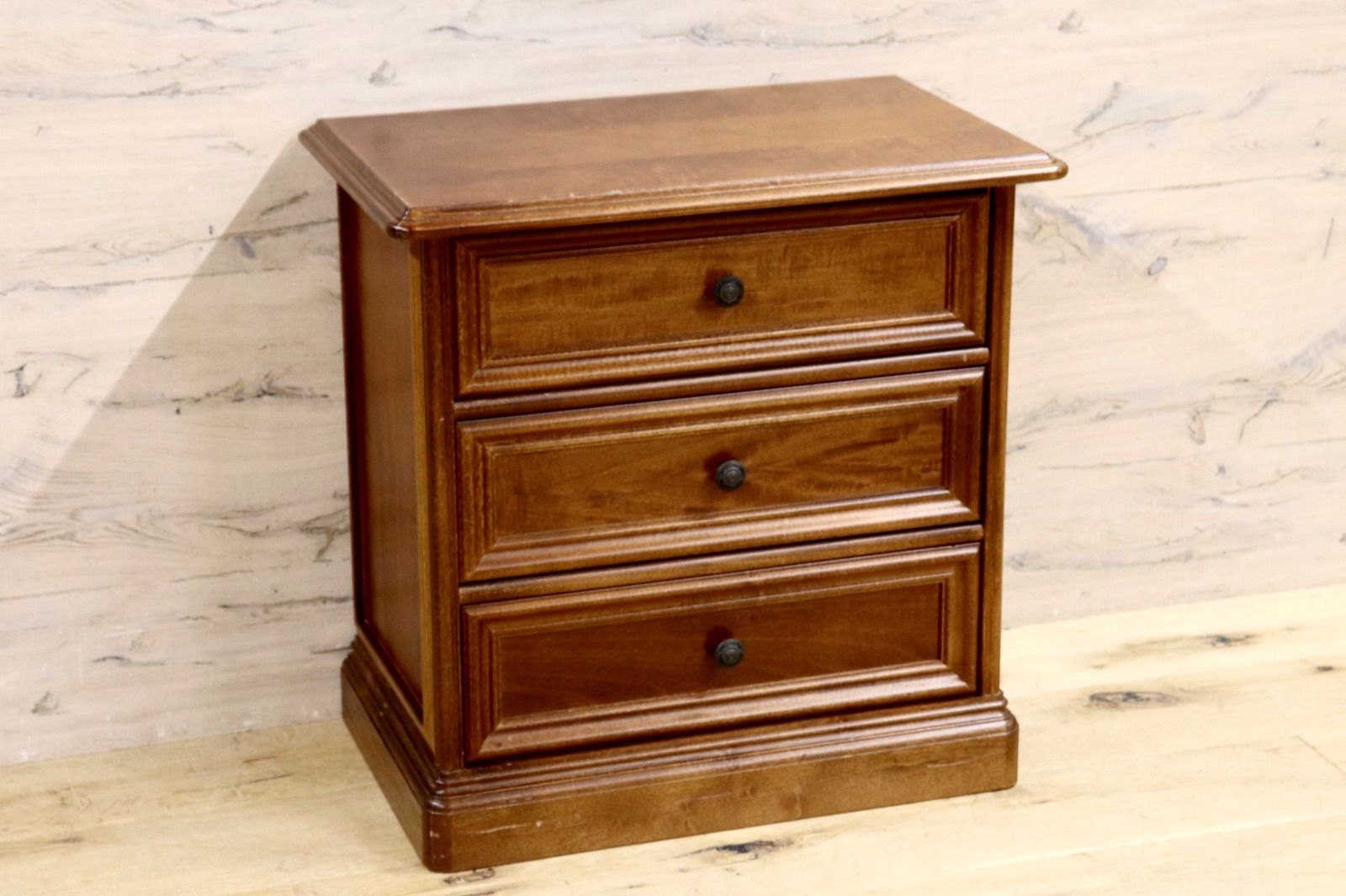 GMIH270 西洋 アンティーク 3段チェスト サイドチェスト ナイトテーブル 収納家具 木製 ヨーロピアン クラシック