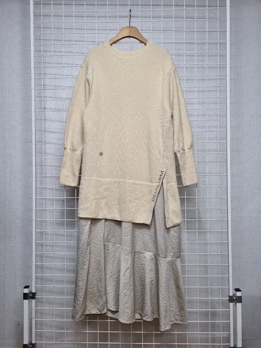 DEWL ニット ワンピース