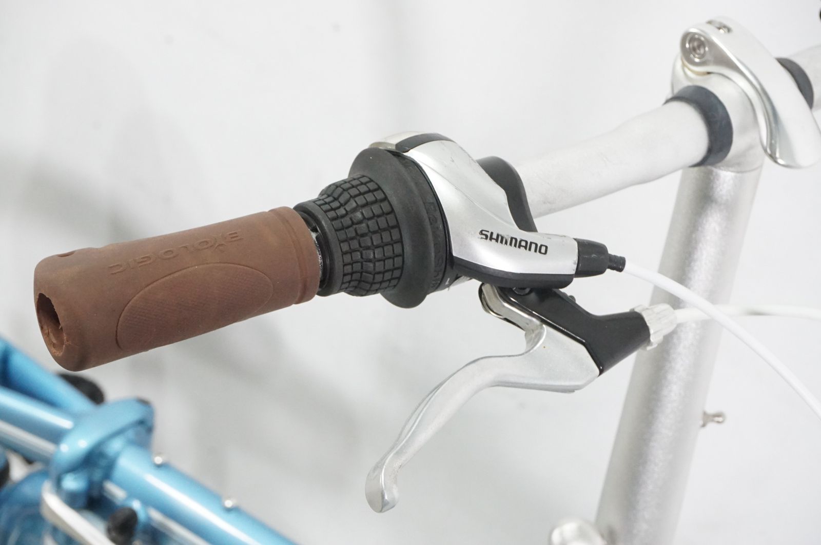 20インチ 折り畳み自転車