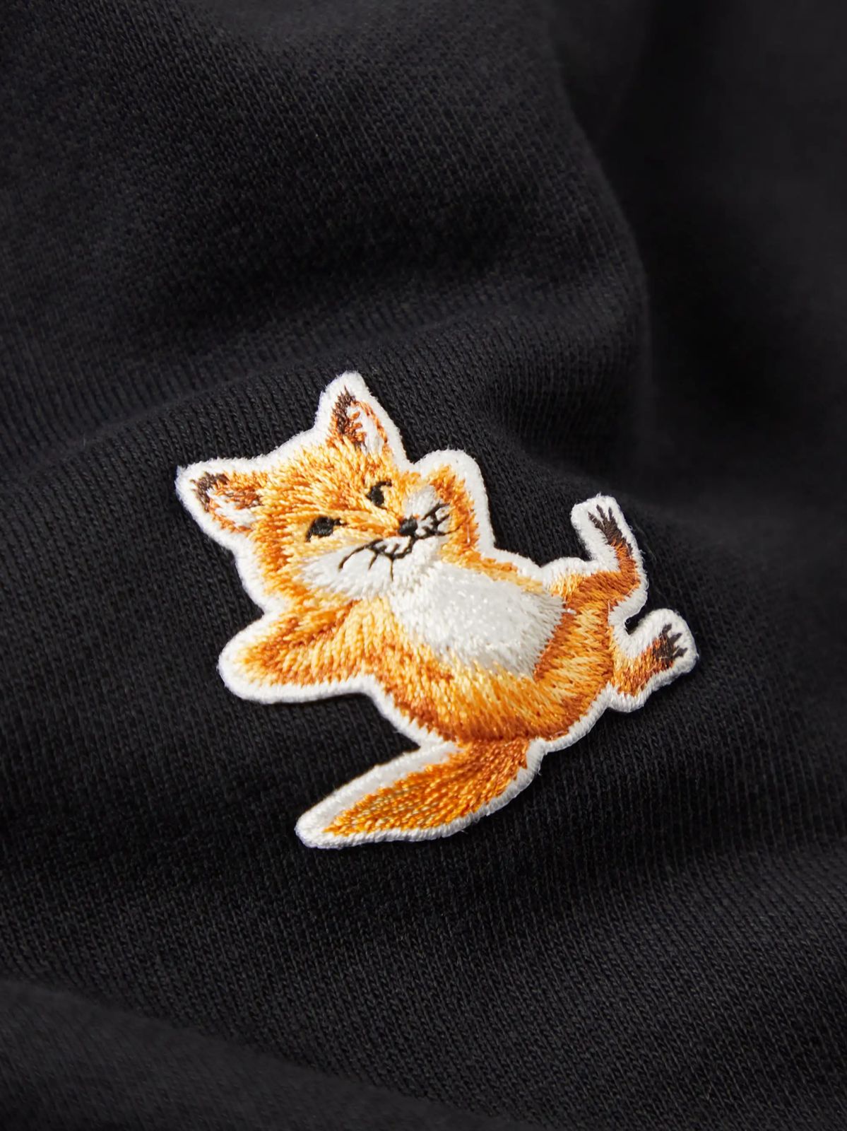 関税込★MAISON KITSUNE チラックスFOX Tシャツ MAISON KITSUNE】 CHILLAX FOX PATCH CLASSIC TEE-