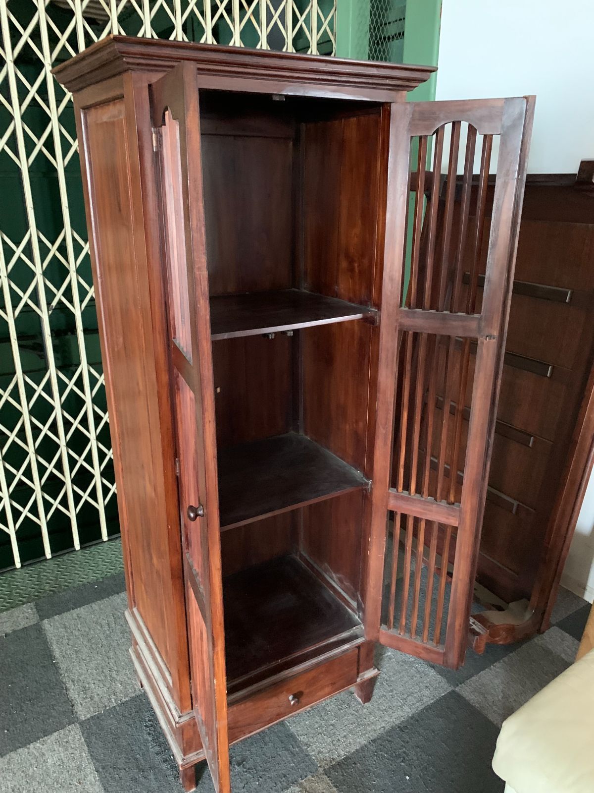 唐木　飾り棚　アジアンテイスト 飾り棚: 紫檀 大阪唐木指物 若畑作 アジロ編み 片開き 2.5尺棚