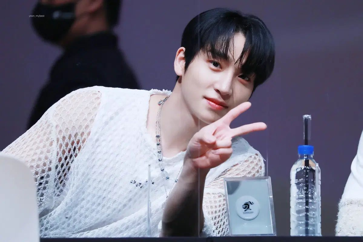 THE BOYZ ドボイズ サンヨン 直筆サイン チェキ ポラロイド THE BOYZ(ザ・ボーイズ・ドボイズ) サンヨン(SANGYEON) 未公開