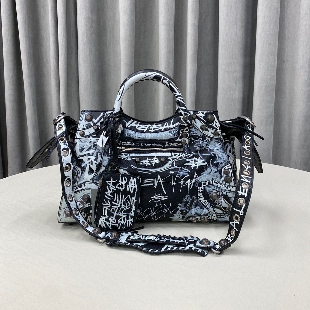 BALENCIAGA NEO CAGOLE CITY ハンソヒ