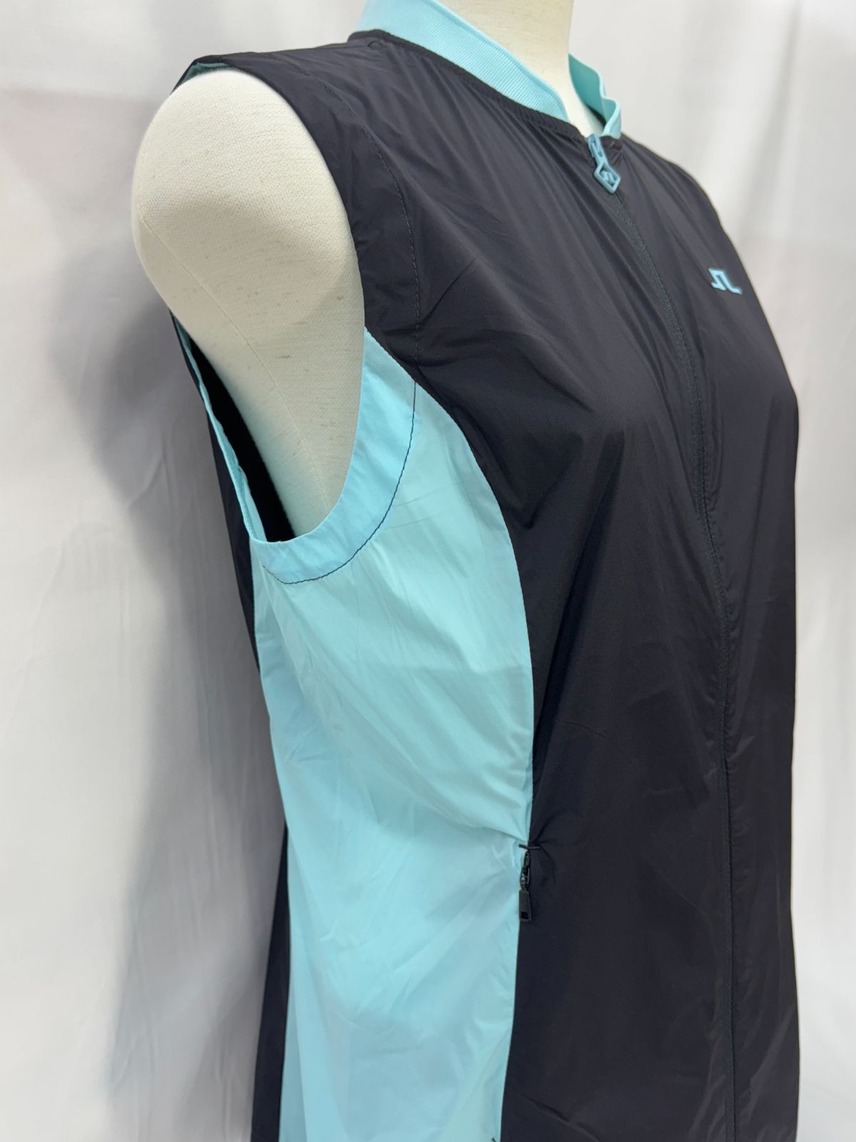 ベスト ブラック