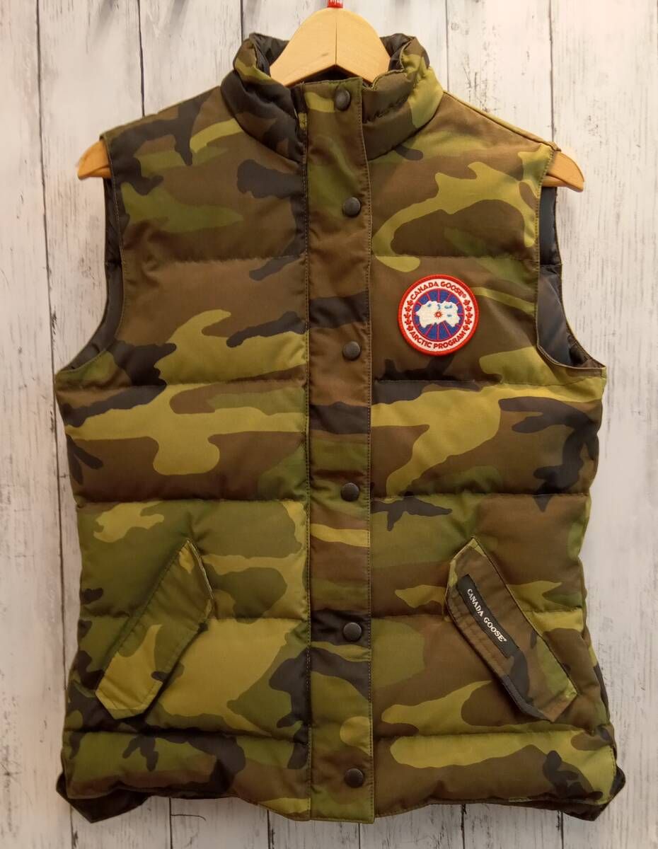 CANADA GOOSE カナダグース ダウンベスト サイズS カモフラ ミリタリー 