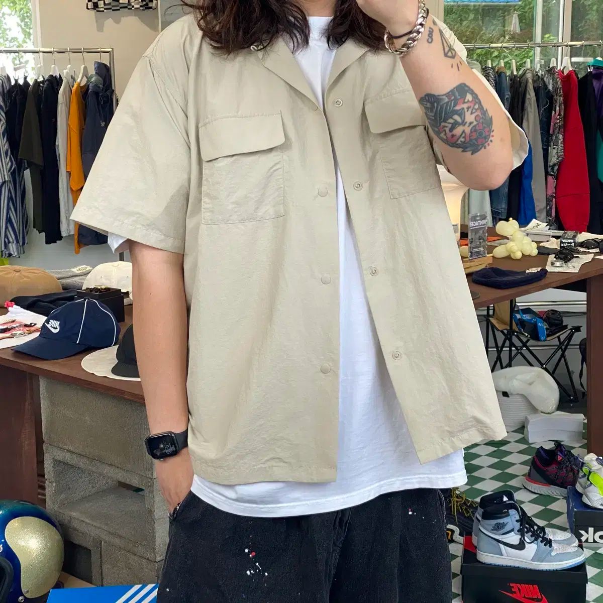 OUTFITTER