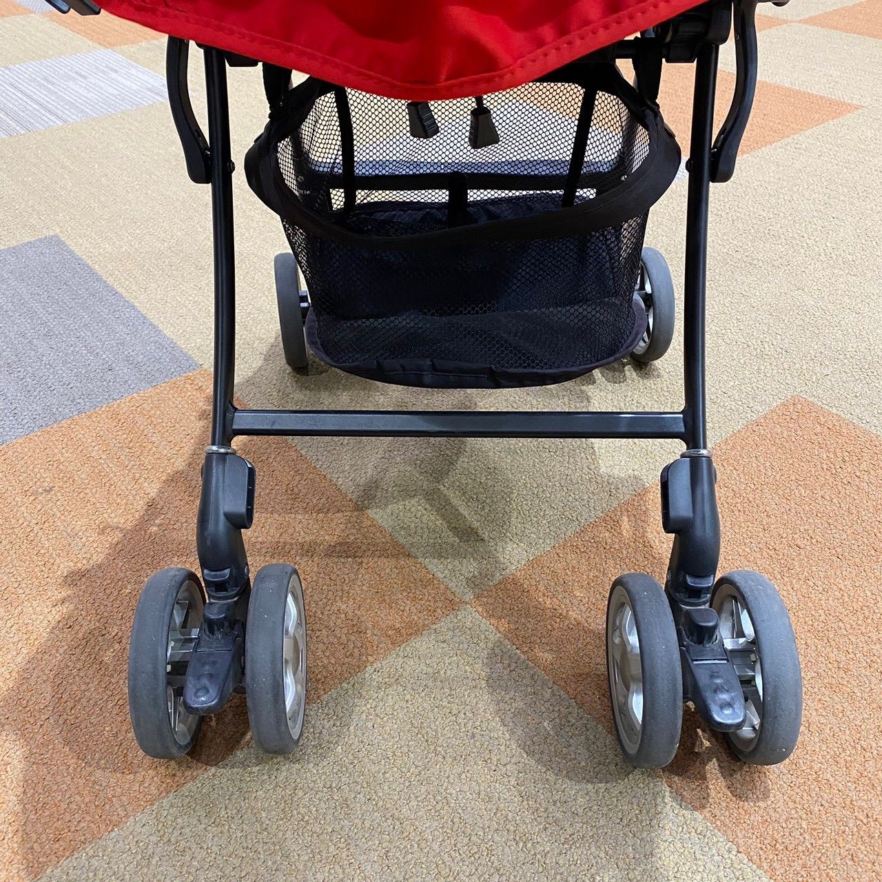 Aprica アップリカ LUXUNA レッド ベビーカー - メルカリ