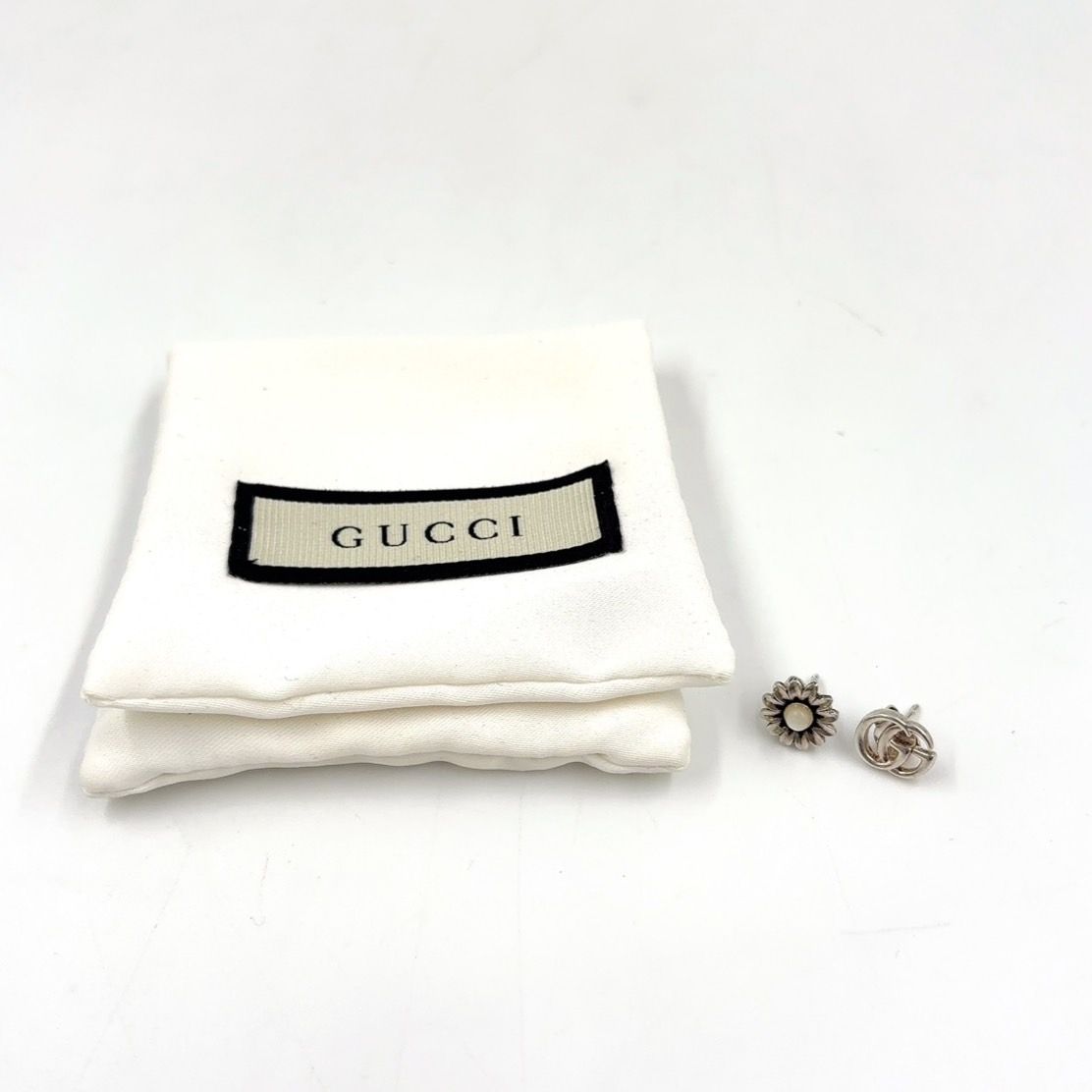 GUCCI ダブル G ピアス 正規品 GUCCI グッチ ダブルG ピアス シルバー YBD770758001 / 770758