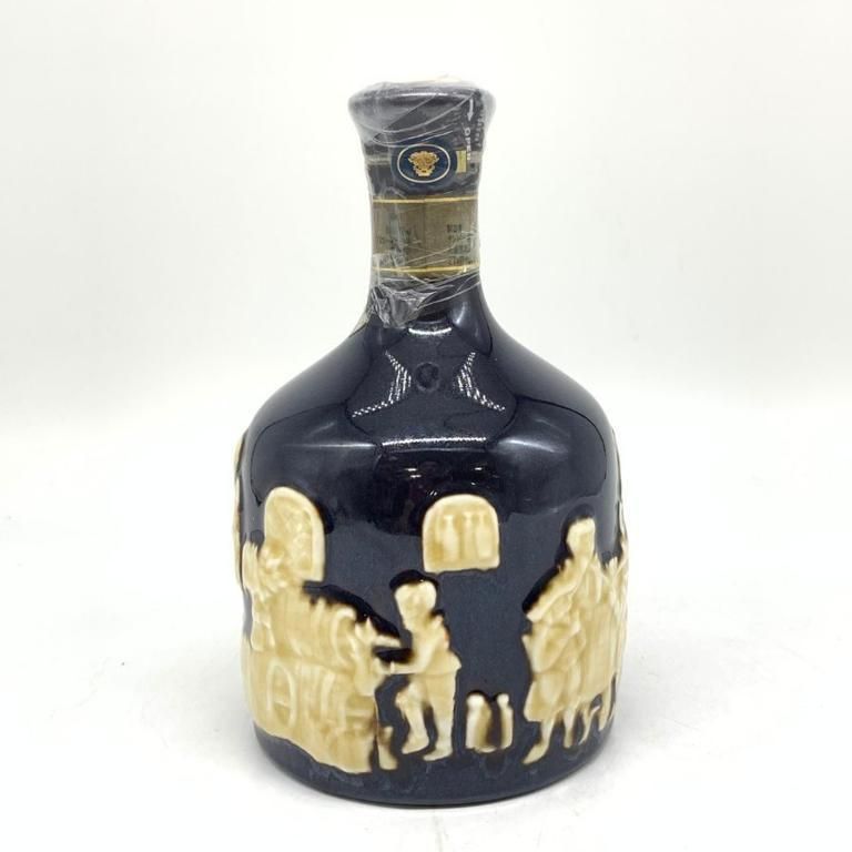 東京都限定◇サントリー ザ ウイスキー 有田焼 陶器ボトル 750ml 43％ SUNTORY THE WHISKY 同梱不可1199g【M】 -  メルカリ