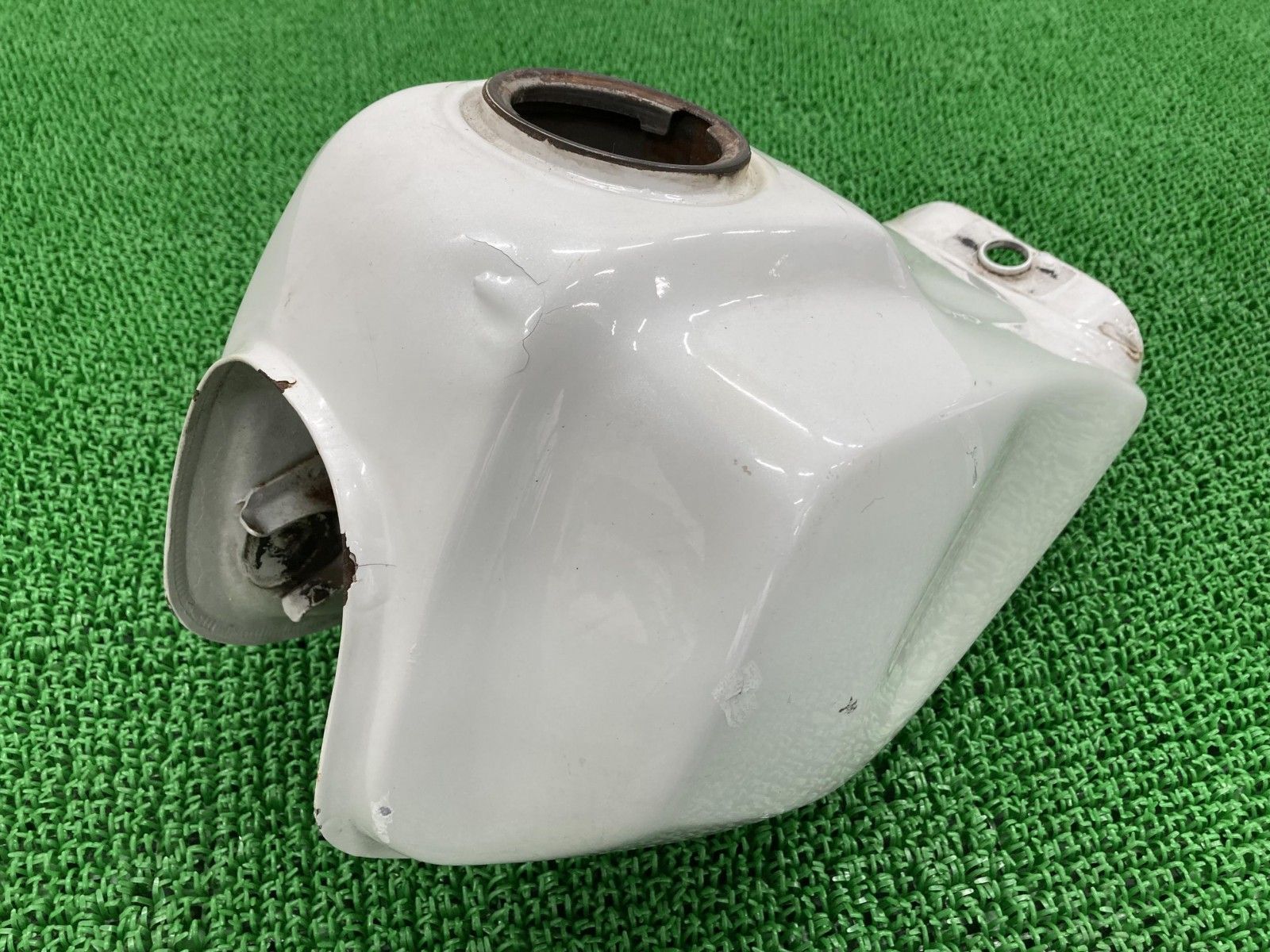 TW200 DG07J 純正タンク ヤマハ発動機 TW200 タンク ヤマハ 純正 中古 バイク 部品 DG07J