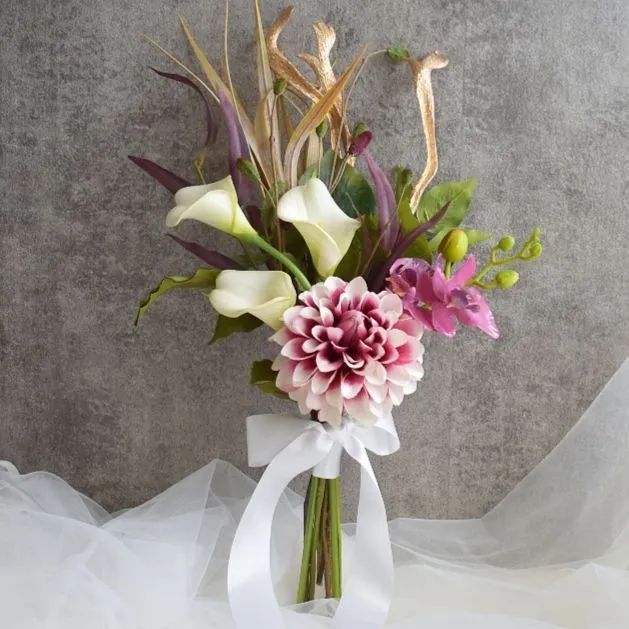 芍薬とカラーの和モダンなウェディングブーケ☆和装ブーケ☆造花☆前