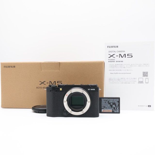 美品＞ FUJIFILM ミラーレス一眼カメラ X-M5 ボディ ブラック